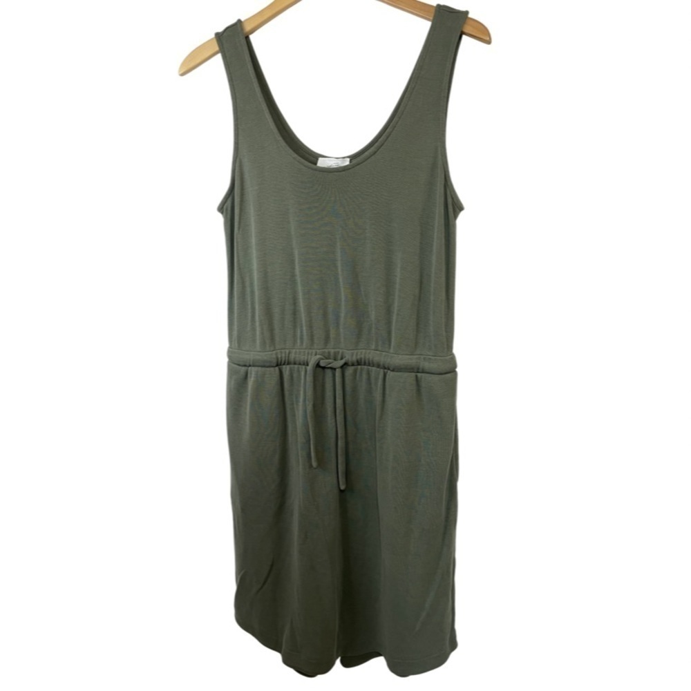 Soma Weekend dress. Pretty sage green with pockets and a tie waist. Very soft!!